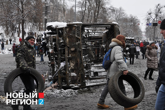 Афганцы просят женщин и детей уходить с Майдана из-за угрозы бойни
