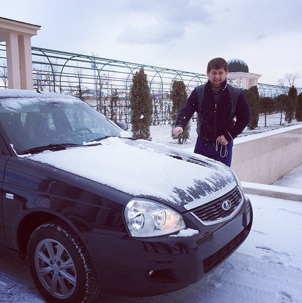 Кадыров выиграл машину в Instagram