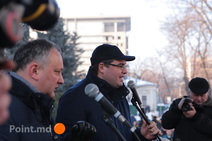 В четверг в Кишиневе продолжаются протесты против назначения правительства