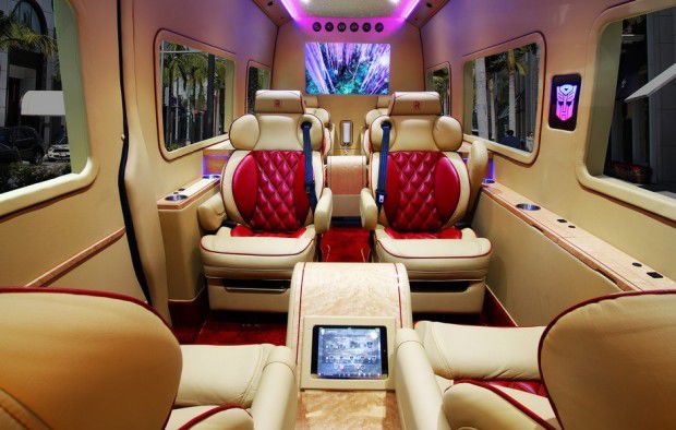 Vezi cat de uimitor arata un Sprinter transformat intr-un Rolls Royce