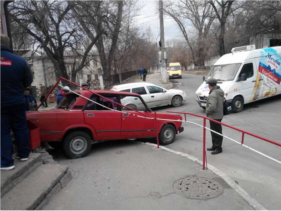 ДТП в столице: На Чеканах столкнулись два автомобиля