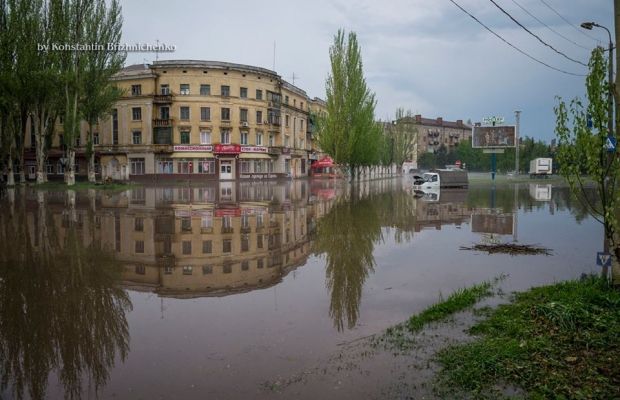 Из-за ливня старая часть Краматорска оказалась под водой