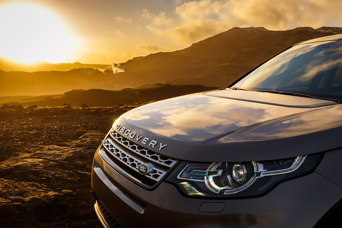 Noul Land Rover Discovery Sport – ultima generație de mașini universale de teren clasa premium,  este acum prezent și în Moldova