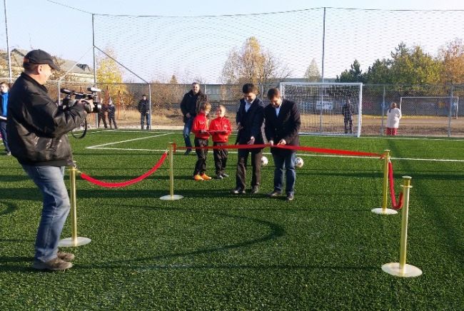 В Оргеев открытили стадион для мини-футбола