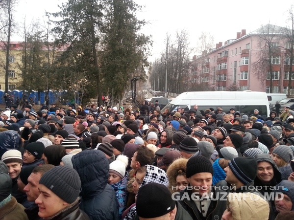 На участок в подмосковном Раменское направили ОМОН