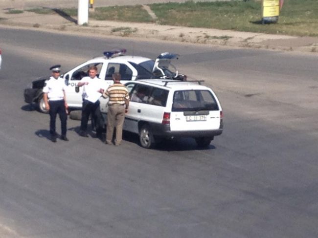 Accident cu implicarea unei maşini a poliţiei în capitală