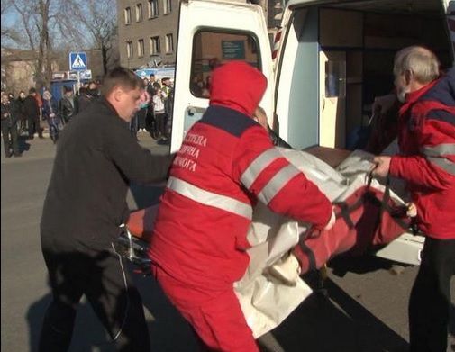 Бойцы ВСУ на броневике сбили насмерть восьмилетнюю девочку