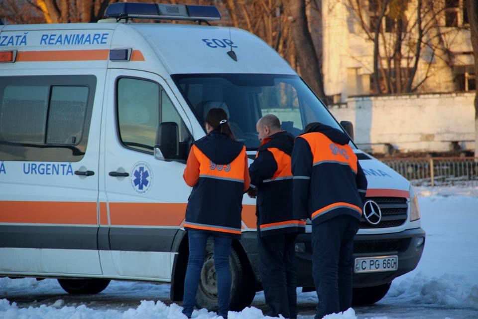Вертолет SMURD доставил пациента из Единец в Кишинев