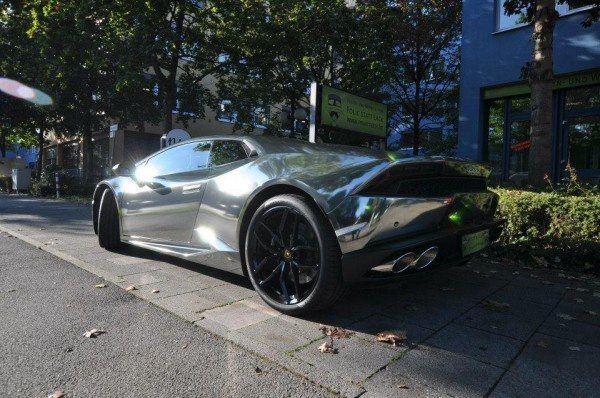 Print Tech показали хромовый вариант Lamborghini Huracan