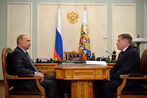Кремль показал сегодняшние фотографии Путина