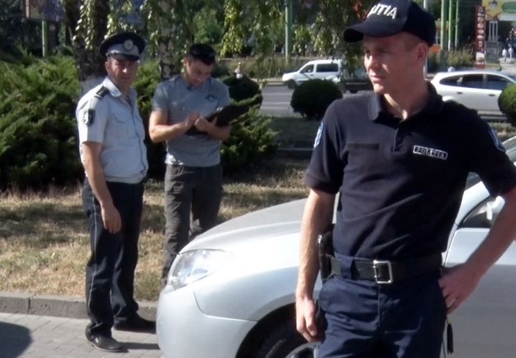 Activiştii de la „Stop Ham” au fost atacați cu cuțitul