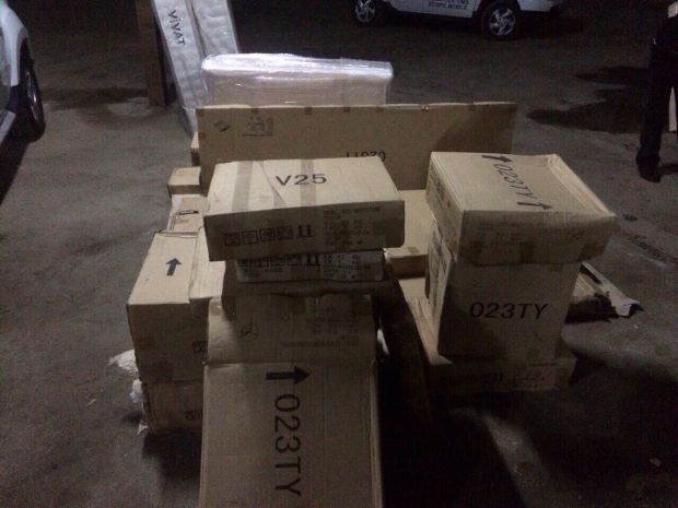 Captură impunătoare de mobilă fără acte de proveniență