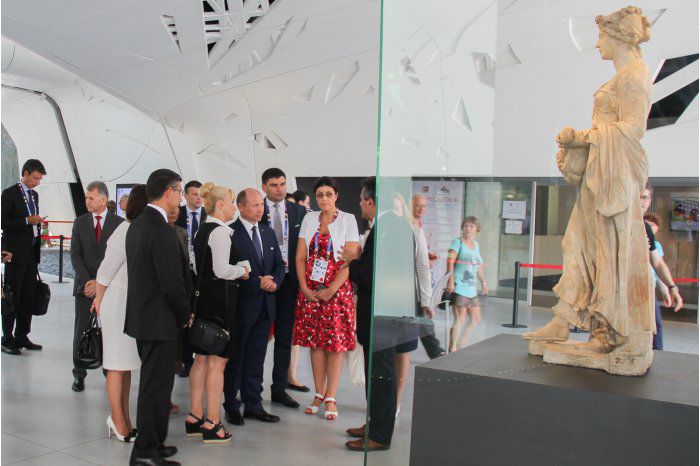 Валериу Стрелец посетил павильон Молдовы на Expo Milano 2015