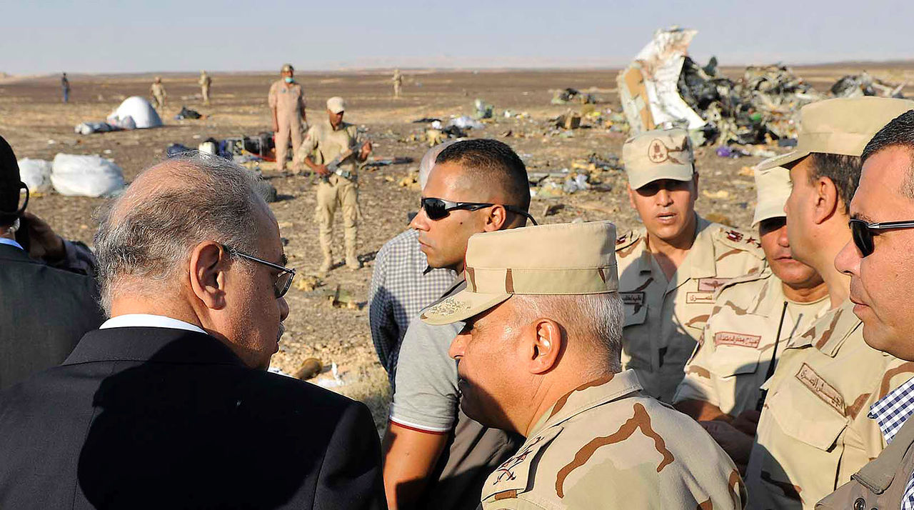 Появились кадры с места катастрофы Airbus A321