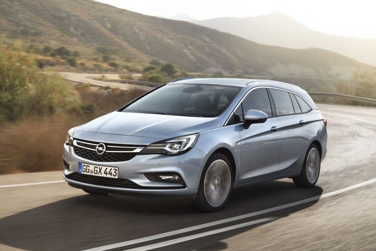 Новый универсал Opel Astra Sports Tourer стал легче и экономичнее