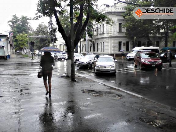 Два ДТП и 4 разбитых авто в центре Кишинева