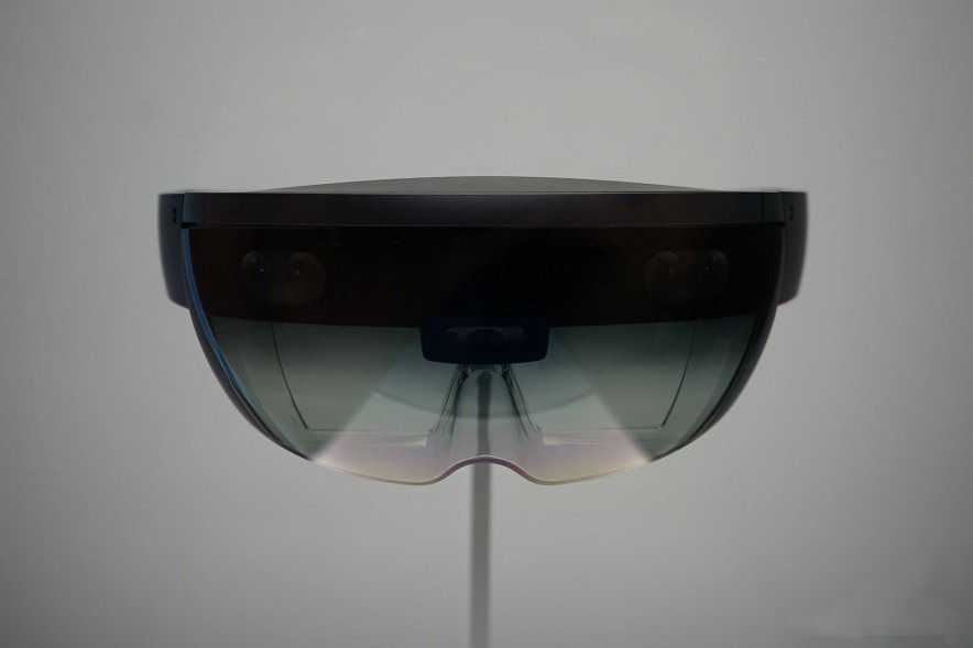 Пользователи поделились впечатлениями о Microsoft Hololens
