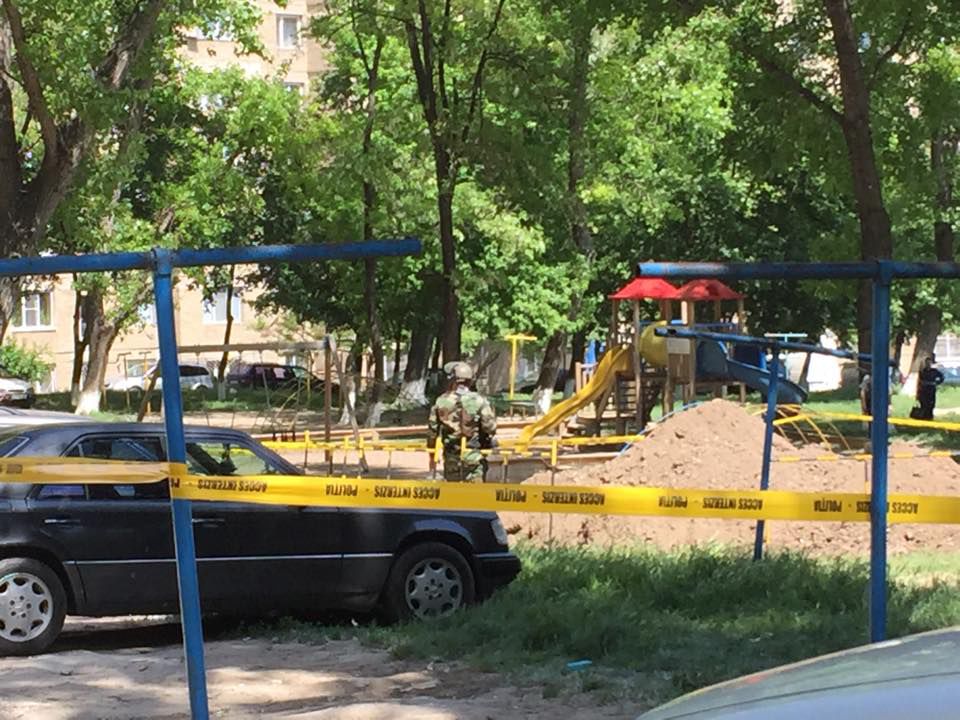 Противотанковую мину нашли на одной из детских площадок Буюкан