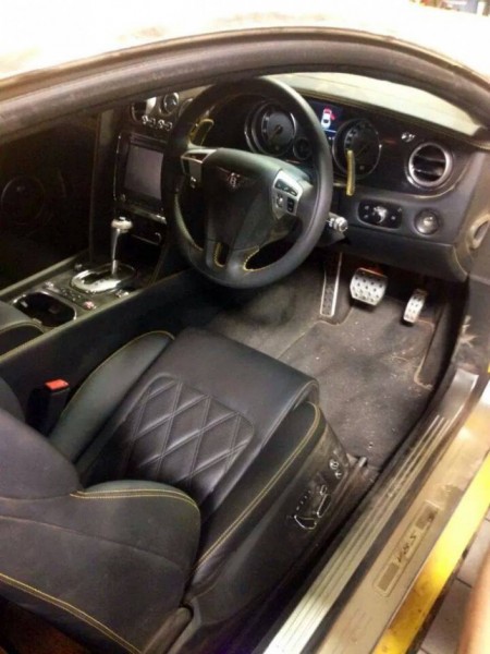 Top Gear a distrus un Bentley!