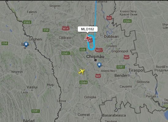 Trei avioane nu pot ateriza pe aeroportul Chisinau si se invartesc in cerc deasupra orasului
