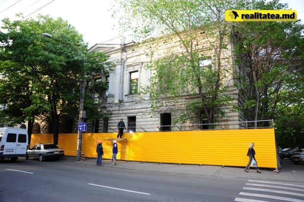 Заброшенный дворец в центре Кишинёва обретет вторую жизнь