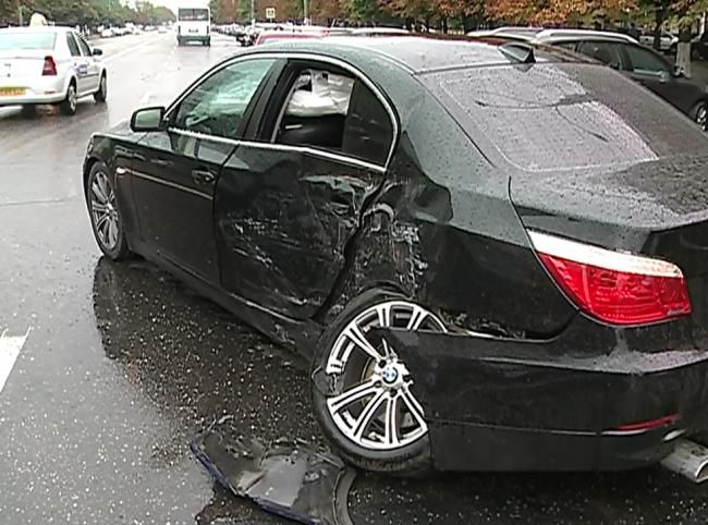 Două BMW-uri, un Volkswagen și o Honda, avariate în sectorul Râșcani