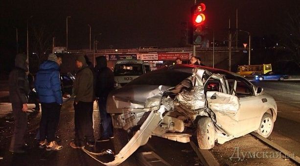 В Одессе водитель BMW устроил "замес" - пострадали четыре авто