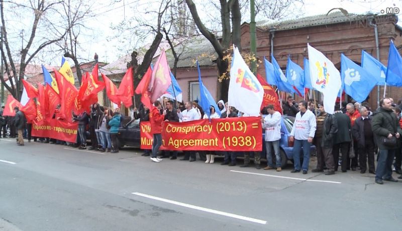 У миссии Евросоюза в Кишинёве прошел митинг
