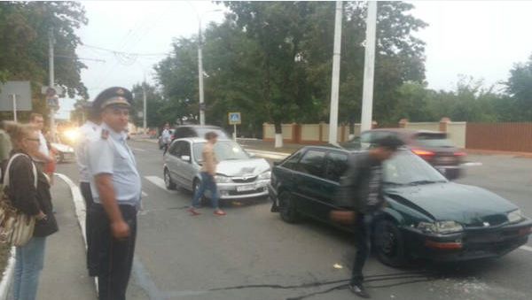 В центре Тирасполя произошла авария с участием трех автомобилей
