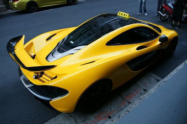Cel mai rapid „taxi” din lume are 903 cai-putere şi o viteză maximă de 350 km/h