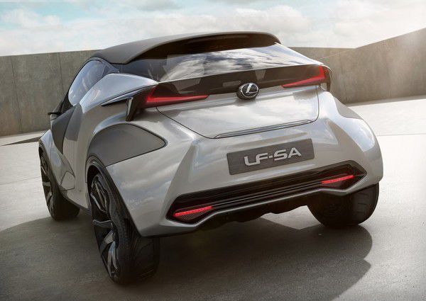 Новый маленький Lexus: внешность раскрыта