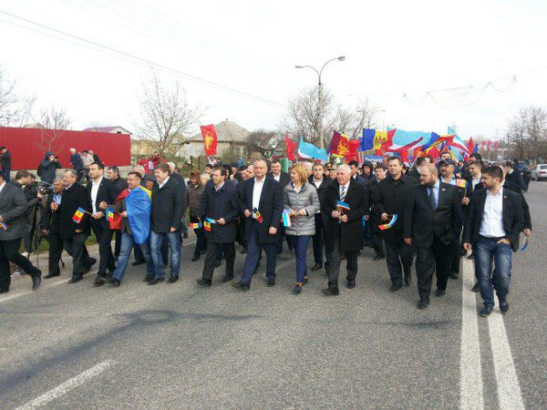 В Комрате прошел марш защитников молдавской государственности