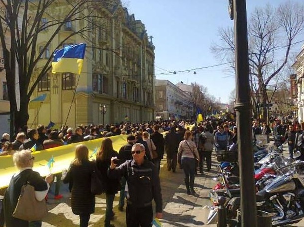 В Одессе одновременно проходят два крупных митинга