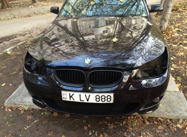 В Кишиневе продолжают воровать фары с BMW