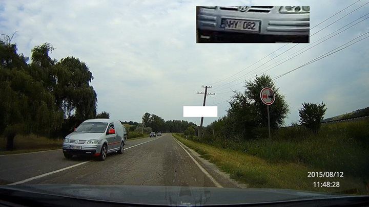 Un șofer s-a antrenat într-o depășire periculoasă pe un traseu din Moldova