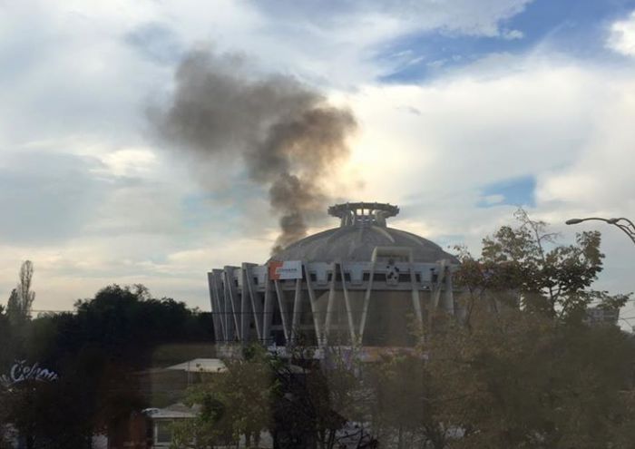 Incendiu în spatele Circului. S-a aprins o gunoiște