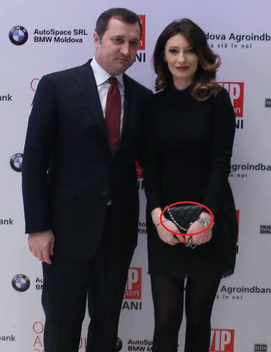 У Анжелы Гонца заметили сумочку от Chanel за 2 тыс. долларов
