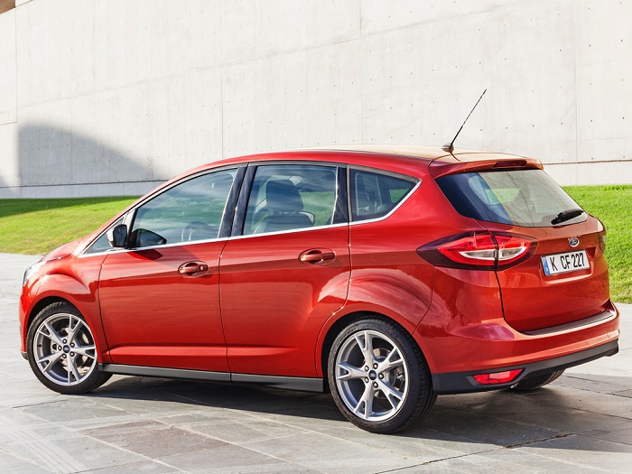 Ford представил обновленный компактвэн C-Max