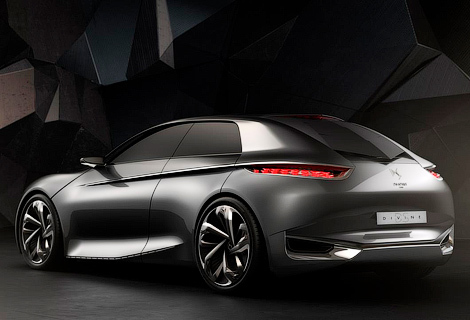 Citroen построил хэтчбек с кристаллами Swarovski