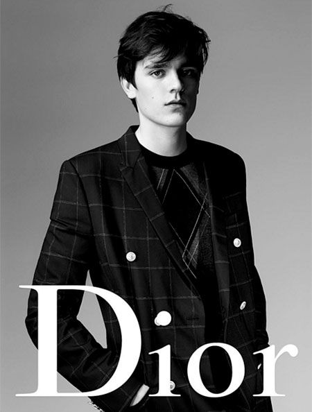 21-летний сын Алена Делона стал лицом Dior