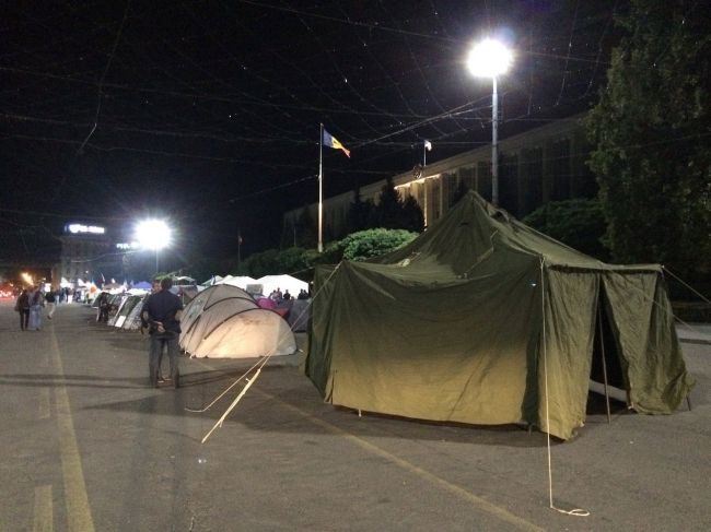 Шестая ночь протестов прошла спокойно