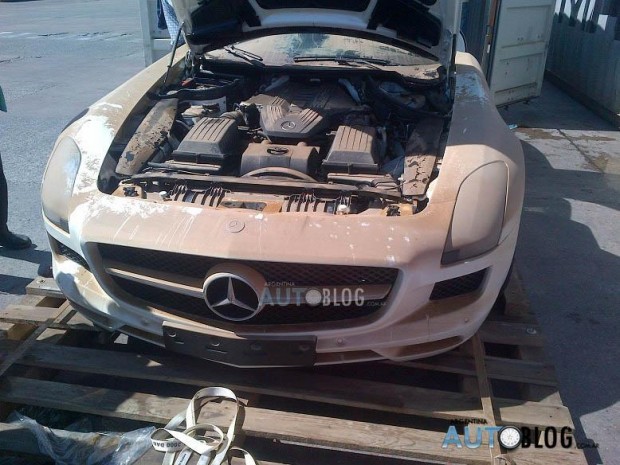 Cum arata un Mercedes SLS dupa inec