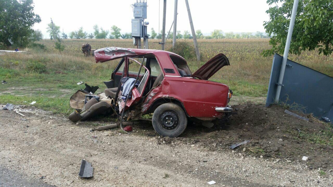 Один человек погиб в результате ДТП у села Кэзэнешть