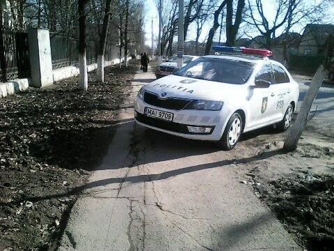 Полицейские в Кишиневе паркуются, где хотят