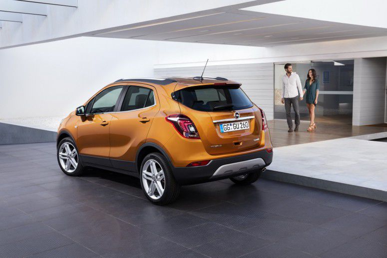 Обновленный Opel Mokka X готовится к Женевскому автосалону