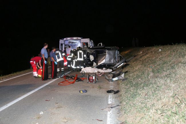 O moldoveanca de 20 de ani a murit intr-un grav accident in Italia. Masina in care se afla s-a rostogolit de mai multe ori
