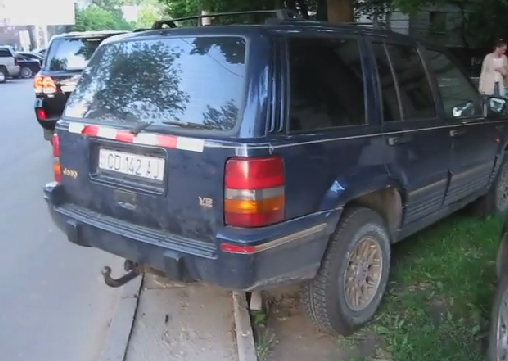 В Кишинёве прохожий заставил автохама перепарковать своё авто