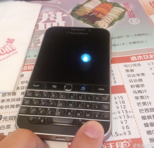 BlackBerry анонсировал выход нового смартфона с клавиатурой