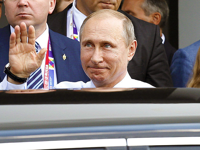 Опоздавший Путин уехал от папы Римского с ангелом-миротворцем