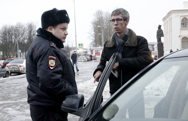 Актер Панин доставлен в полицию Петербурга